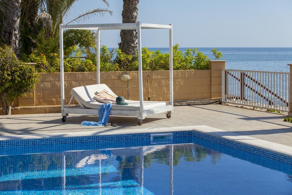Meneou Beachfront Villa Sunset Periwolia Pokój zdjęcie