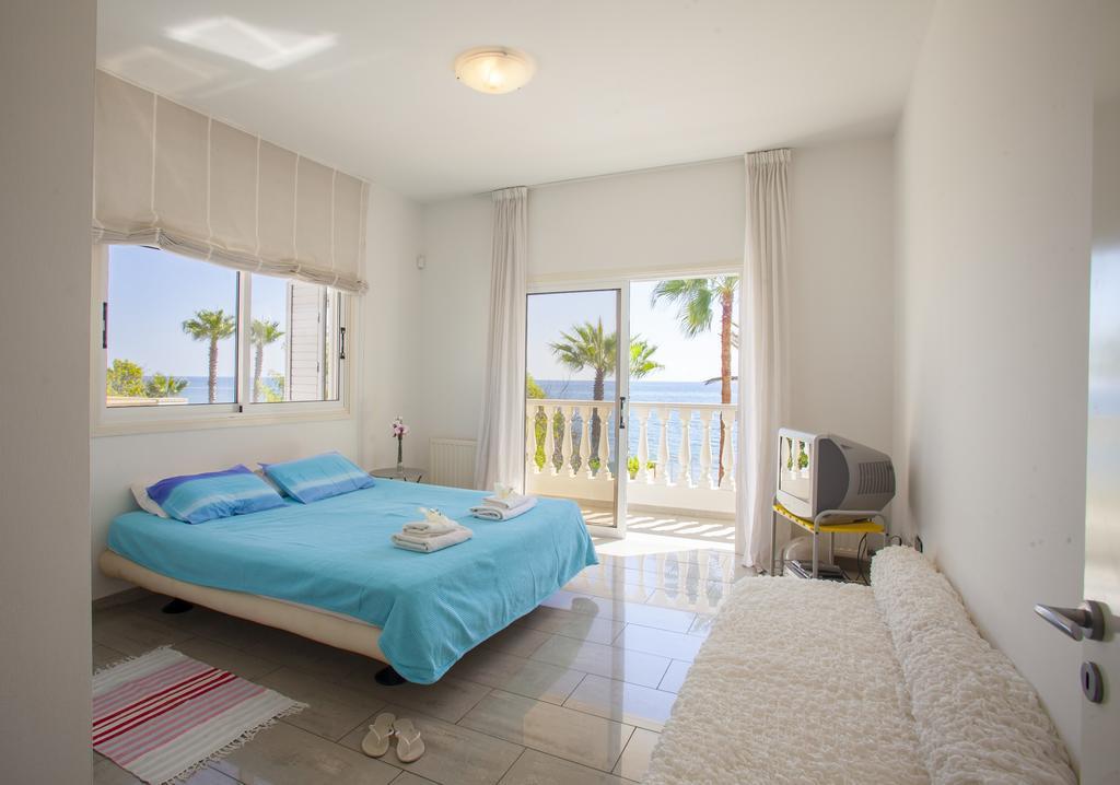 Meneou Beachfront Villa Sunset Periwolia Pokój zdjęcie