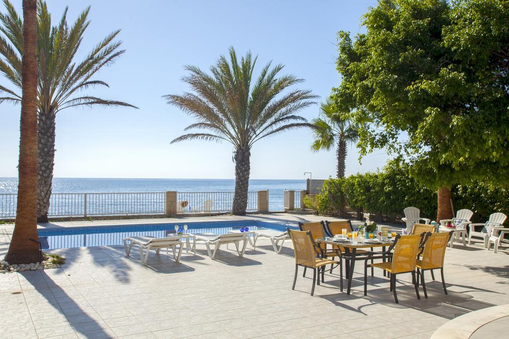 Meneou Beachfront Villa Sunset Periwolia Pokój zdjęcie
